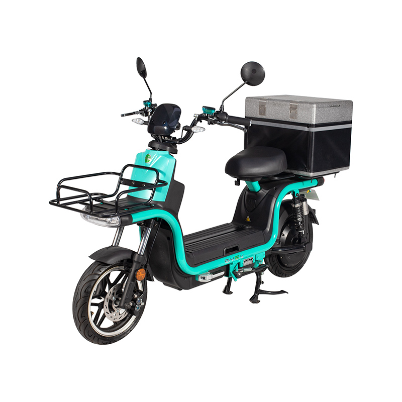 Jakie zaawansowane systemy wspomagania kierowcy zawiera ten motocykl elektryczny?
